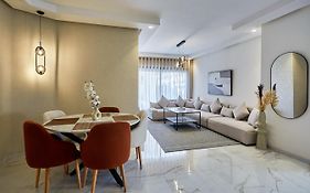Your Home Away From Home 2 Bed Flat With Parking